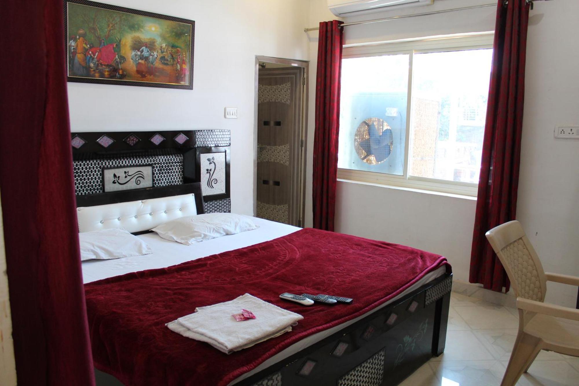 Hotel Sunset Orchha Dış mekan fotoğraf