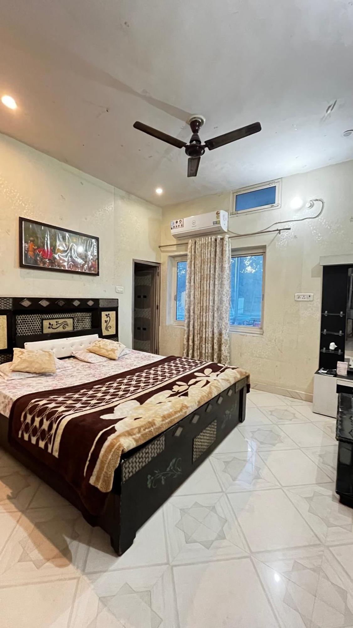 Hotel Sunset Orchha Dış mekan fotoğraf
